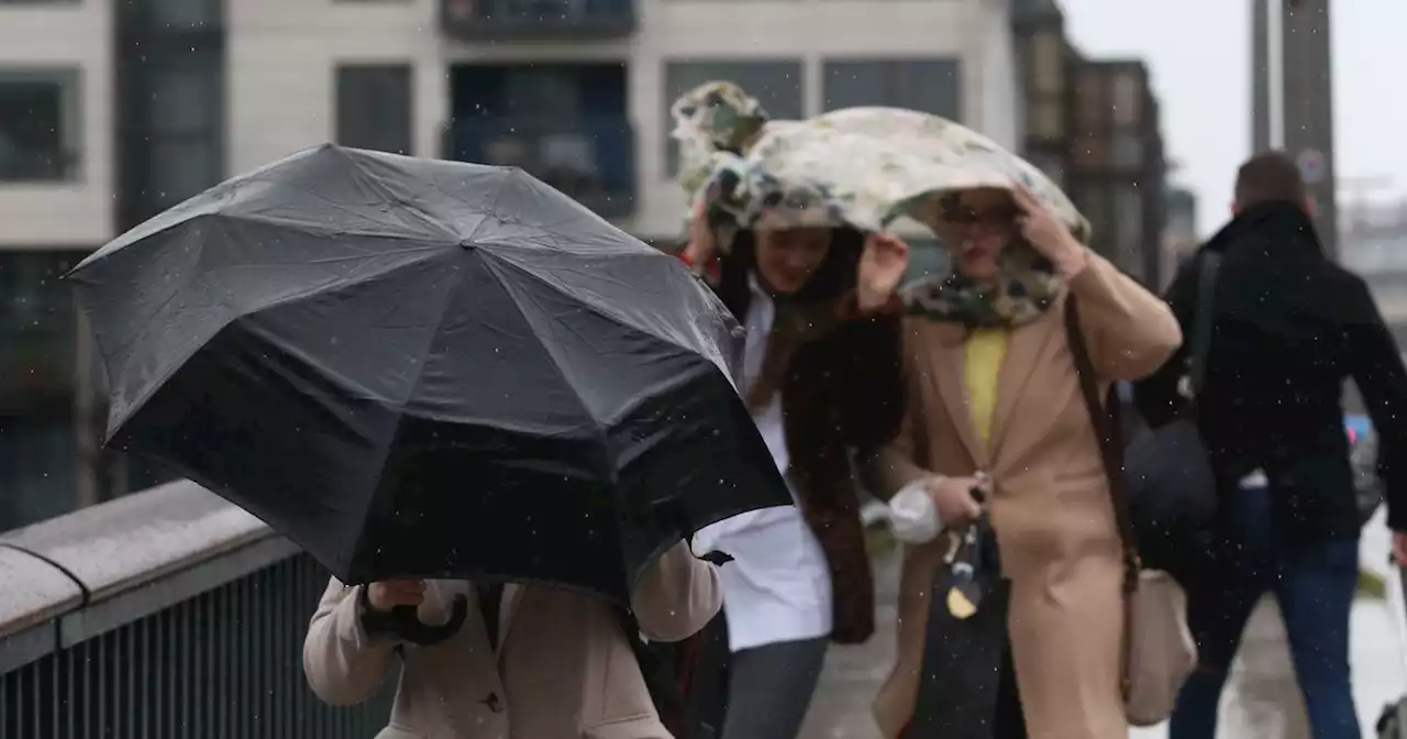 Met Eireann issues warning as stormy weather to batter Ireland