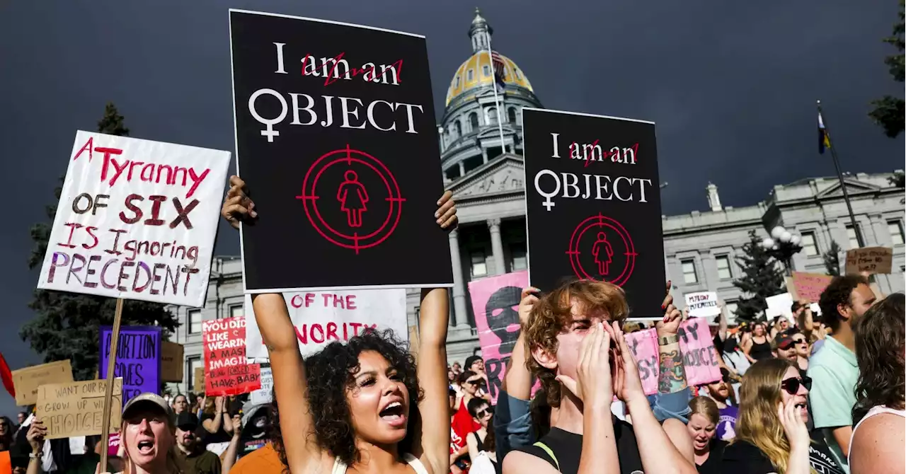 Thousands gather in Washington DC, New York City and London to protest abortion rights