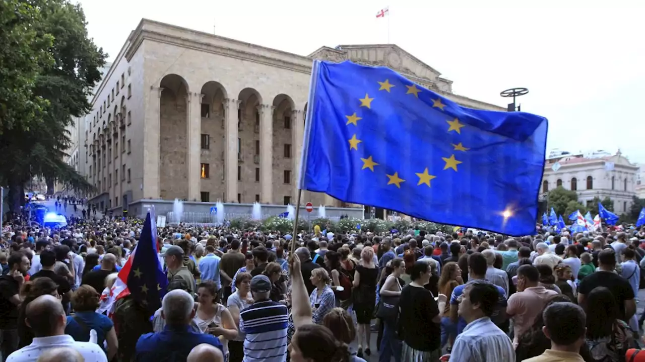 Zehntausende demonstrieren in Georgien für den EU-Beitritt