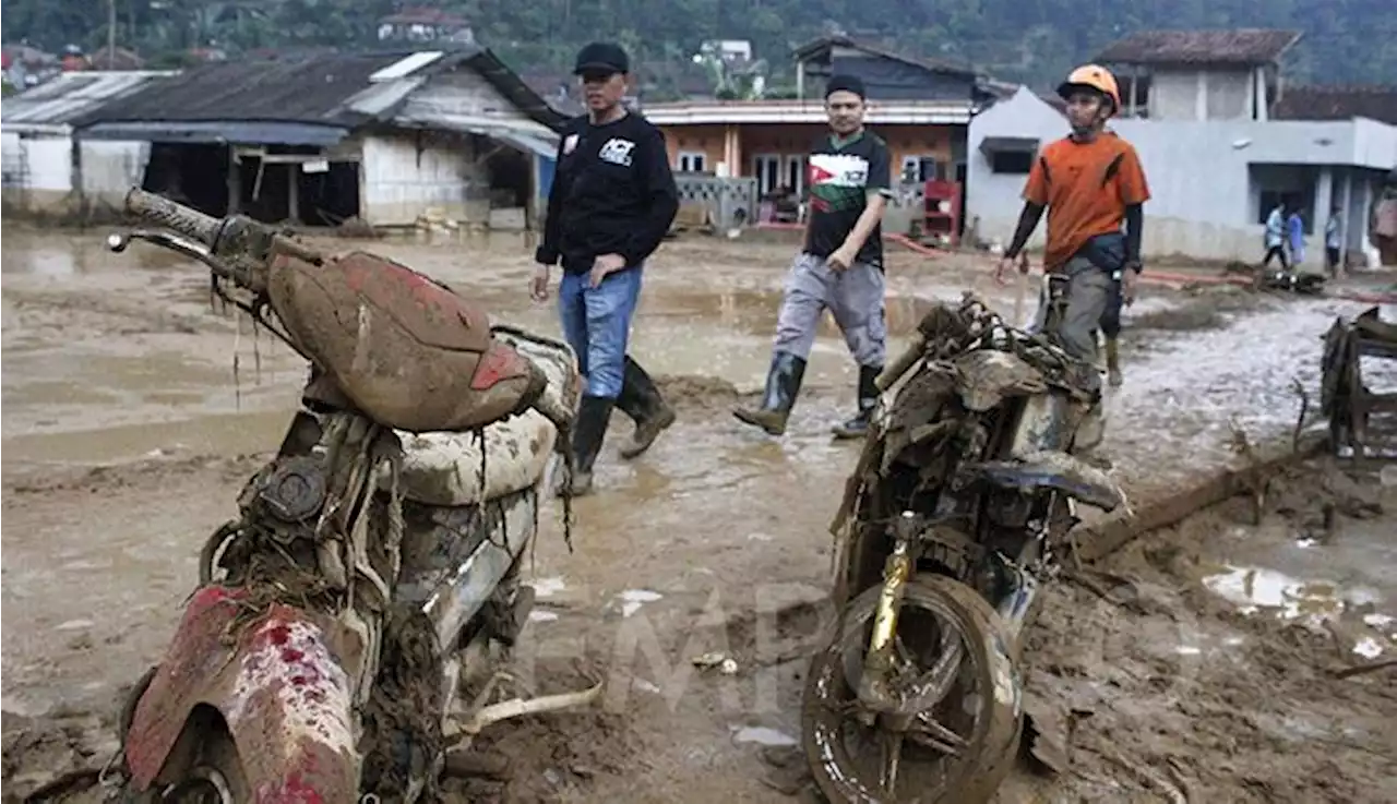 Kondisi Desa Purasari usai Diterjang Banjir Bandang Cisarua