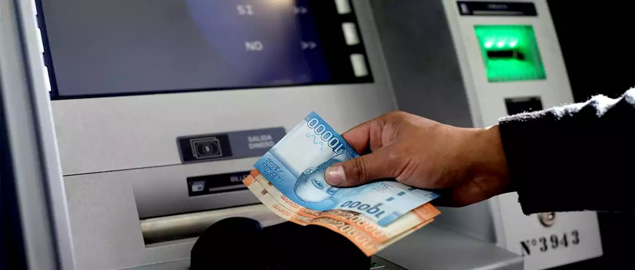 Empleado se hace millonario por error y no quiere regresar el dinero