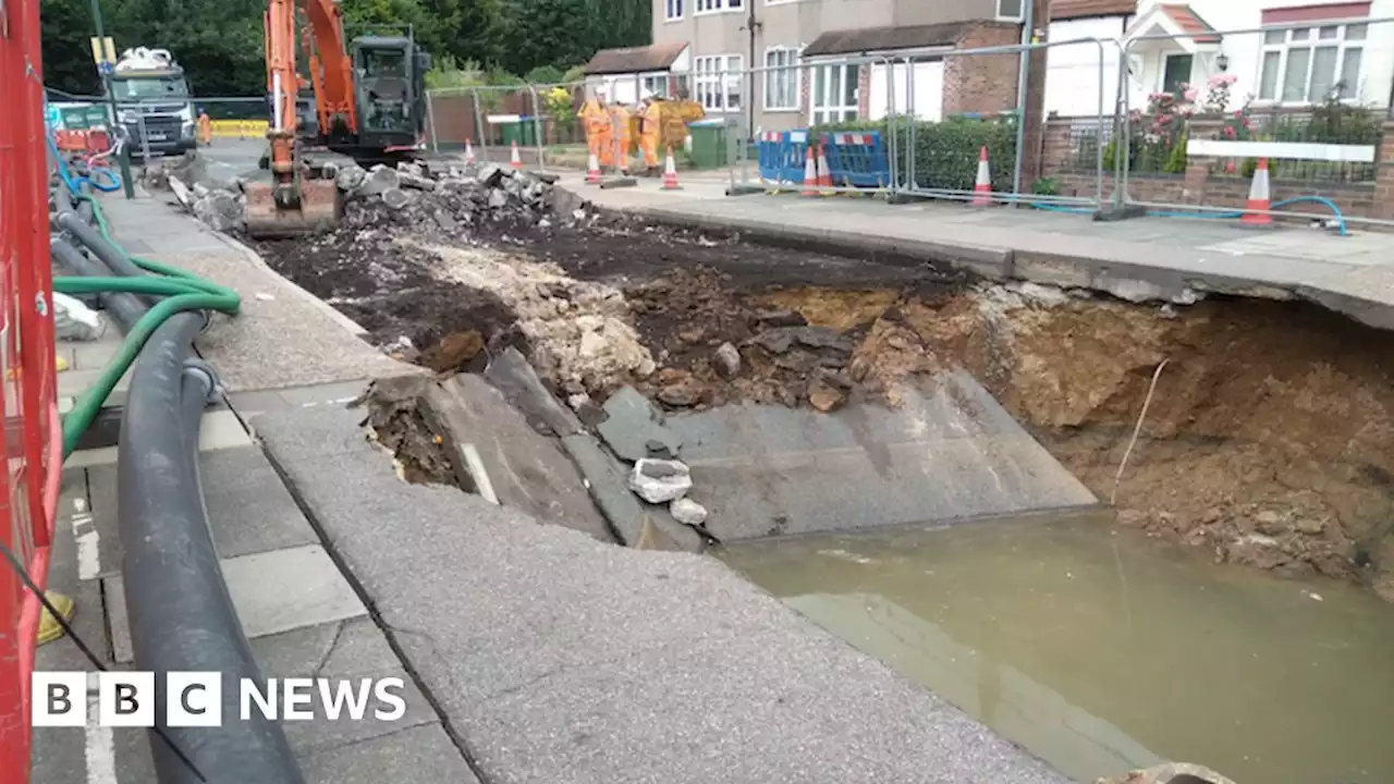 Bexleyheath sinkhole to take up to six weeks to repair