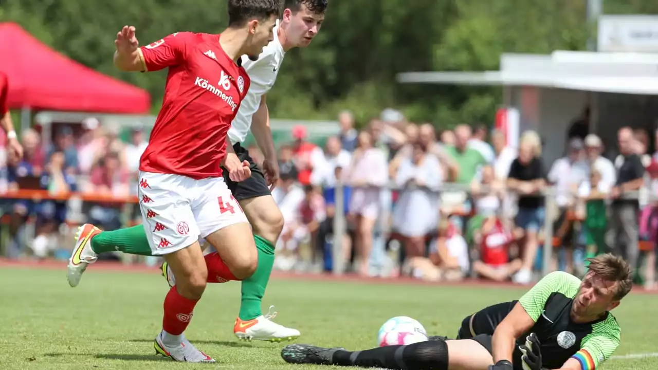 Mainz 05 siegt 21:0! Fitness überrascht Trainer Svensson