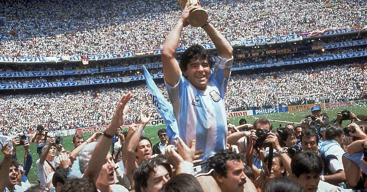 Subastan otra icónica camiseta de Maradona en el Mundial 1986, pero recaudarían 600 veces menos