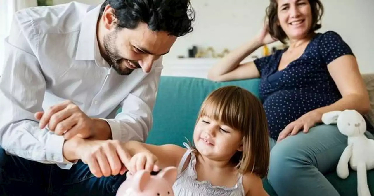 10 ways to curb your spending and stick to a budget during the school holidays