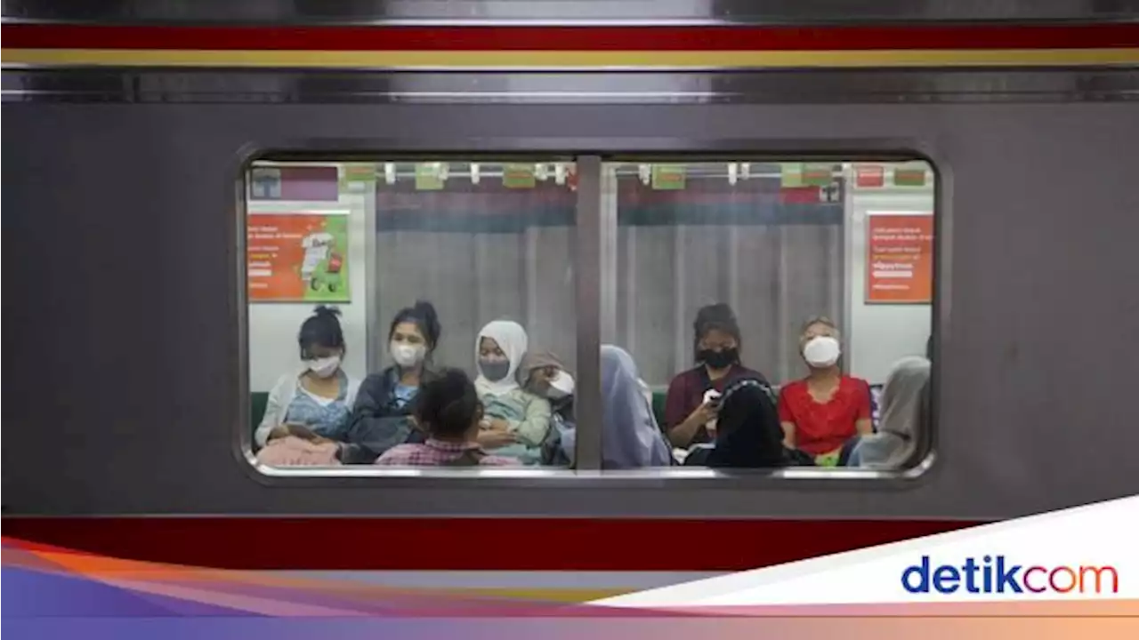 Naik KRL Kini Bisa Tanpa Kartu