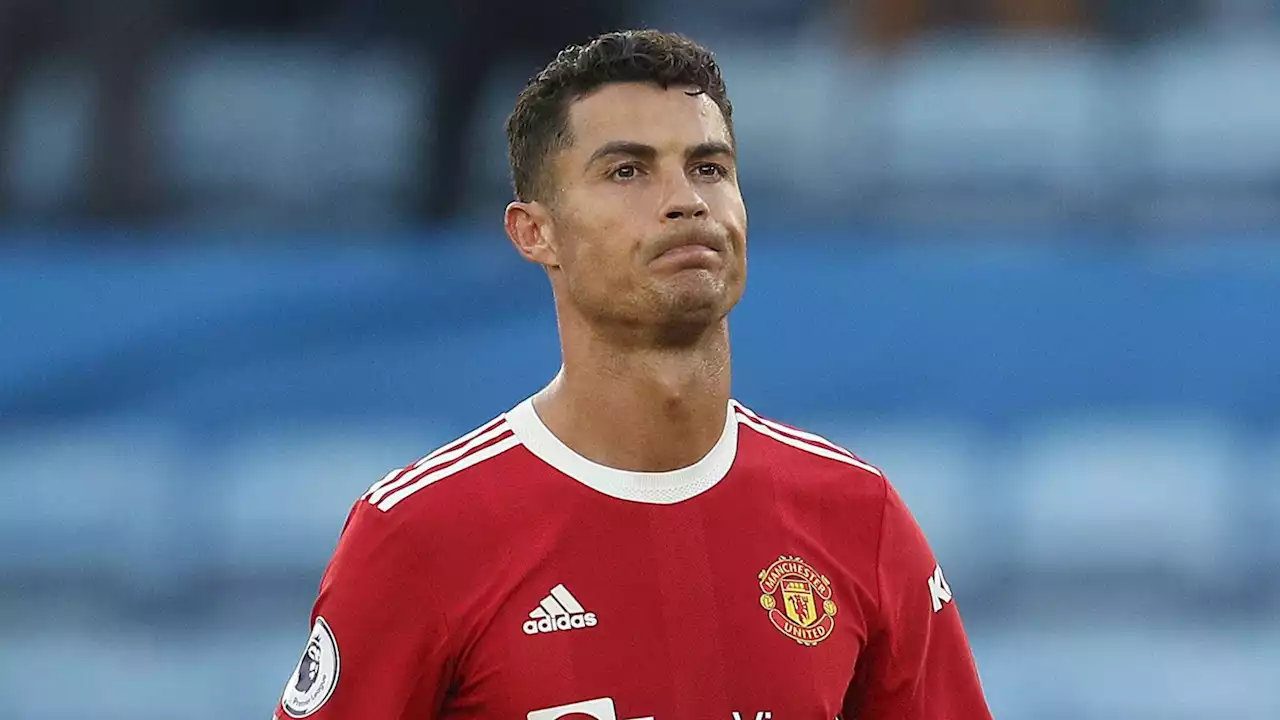 Man Utd respond to reports that Ronaldo could leave Old Trafford for rivals Chelsea - Football365