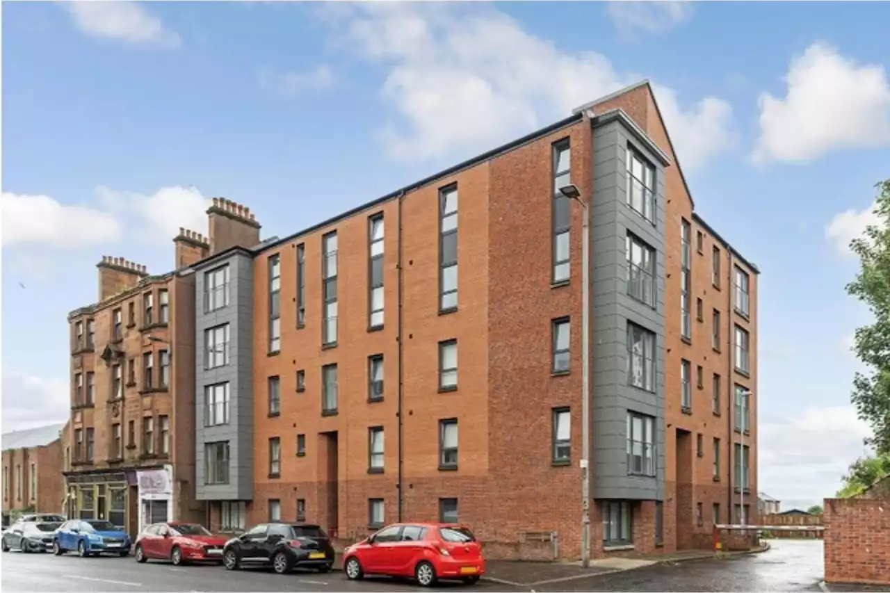 Modern first floor flat for sale in city's East End