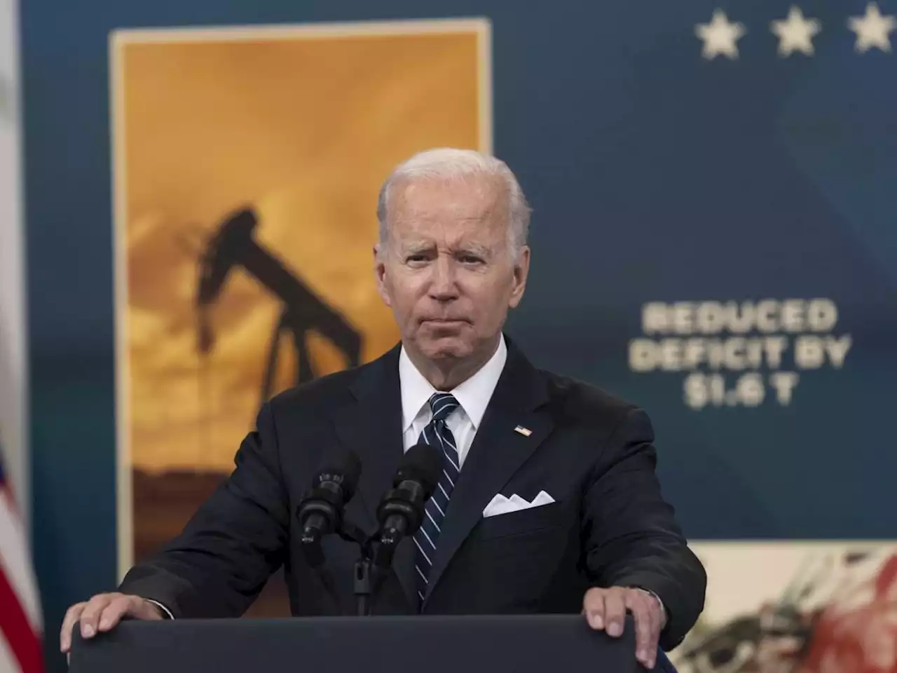 Biden si consola con la stretta sulle armi 'Legge importante, salverà molte vite'