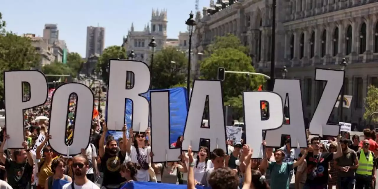 Al grito de”no a la OTAN” marchan en Madrid, previo a la Cumbre