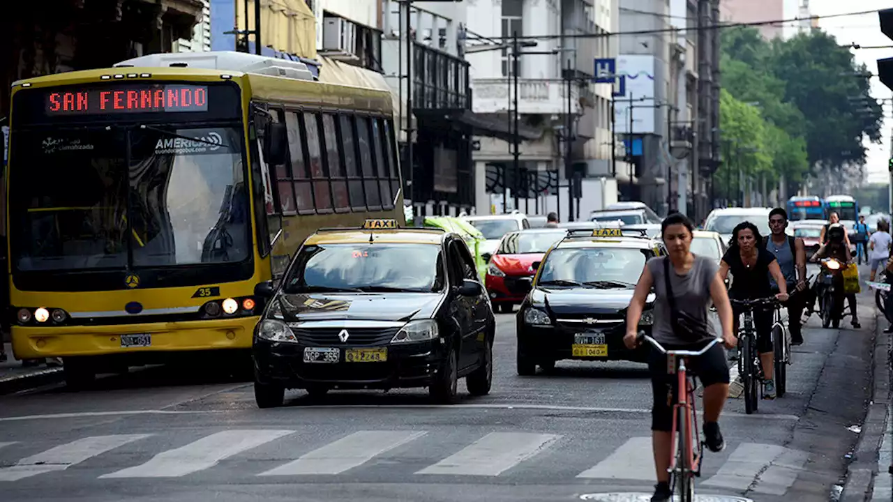 Las razones de un mal servicio | Gigliani con una batería de medidas para los taxis