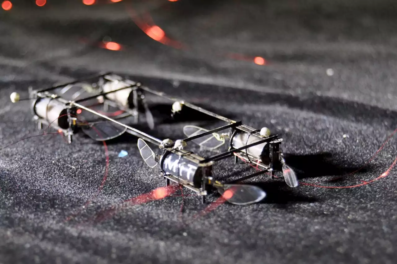 MIT engineers have created tiny robot lightning bugs