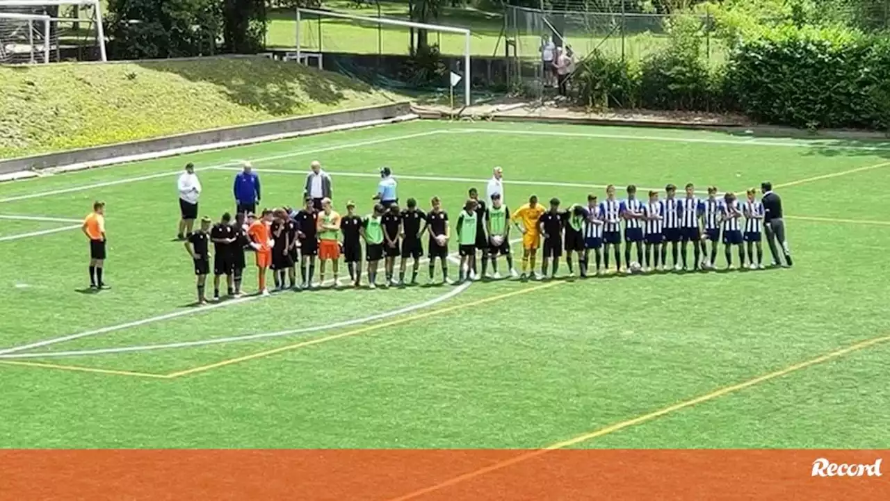 Iniciados: susto com jogador do FC Porto no encontro com o V. Guimarães