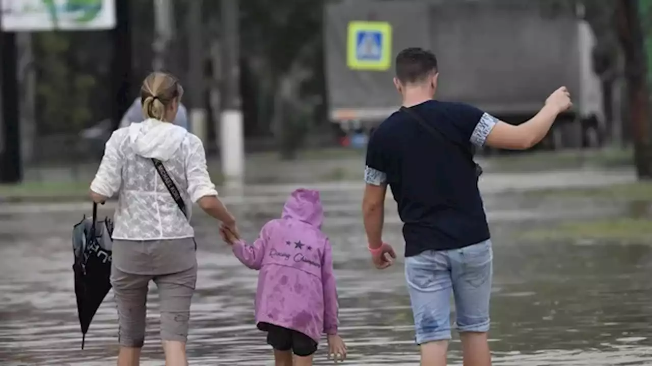 В Симферополе и пяти селах Крыма из-за ливней подтоплены домовладения