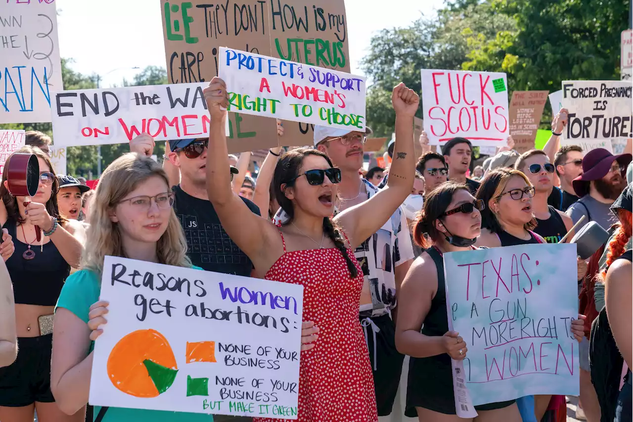 Fresh protests after US abortion reversal, supporters maps next moves