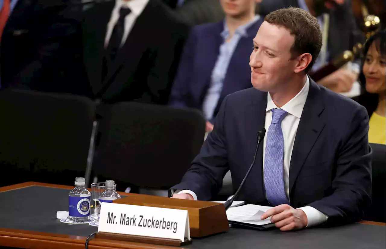 Senate Democrats urge Facebook CEO to bolster gun sales ban