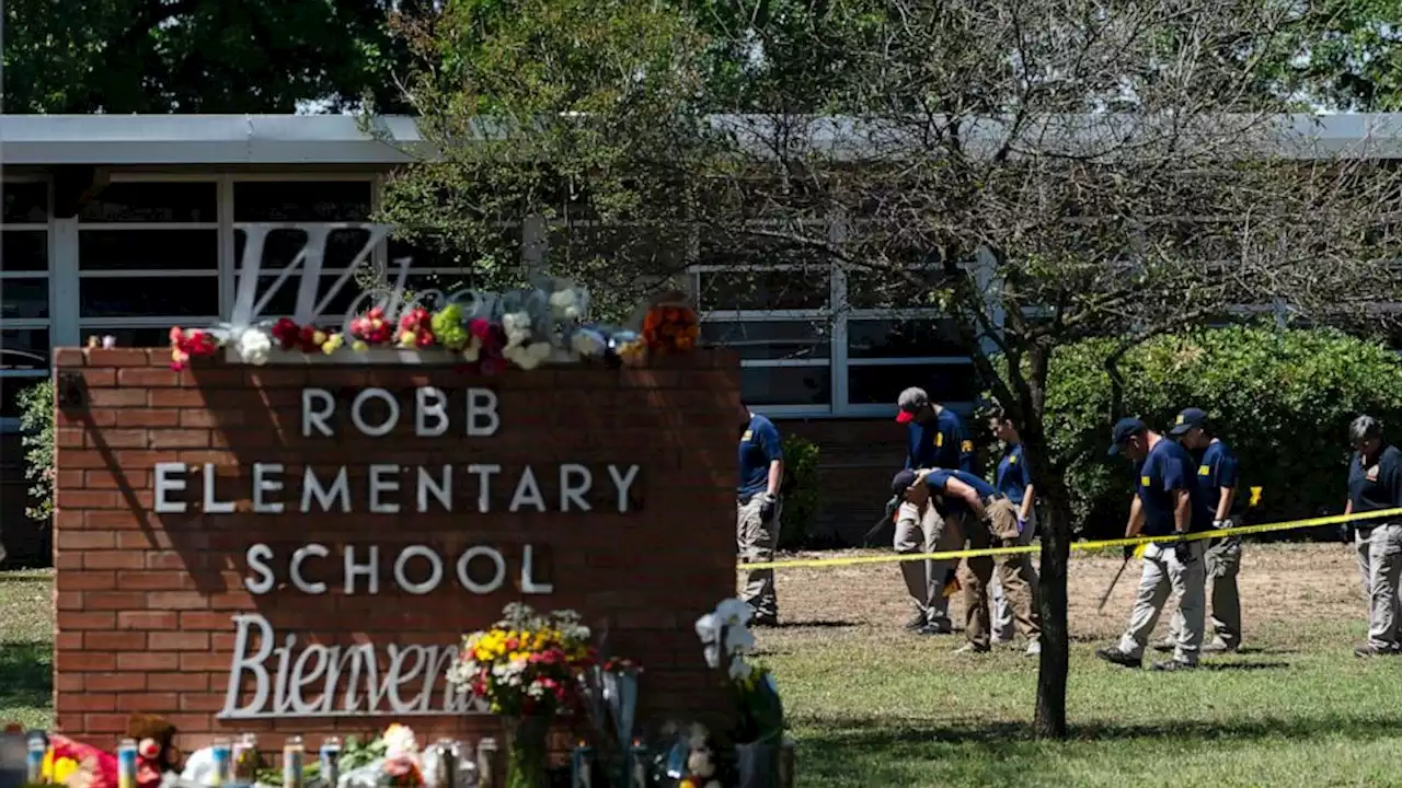 Graduating Uvalde High School class remembers slain children