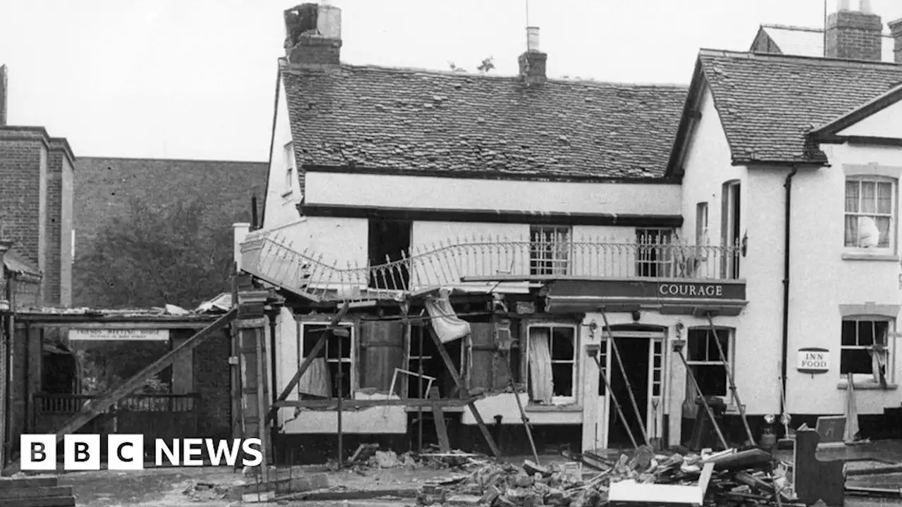 Guildford pub bomb inquest: Witness describes flash, then darkness