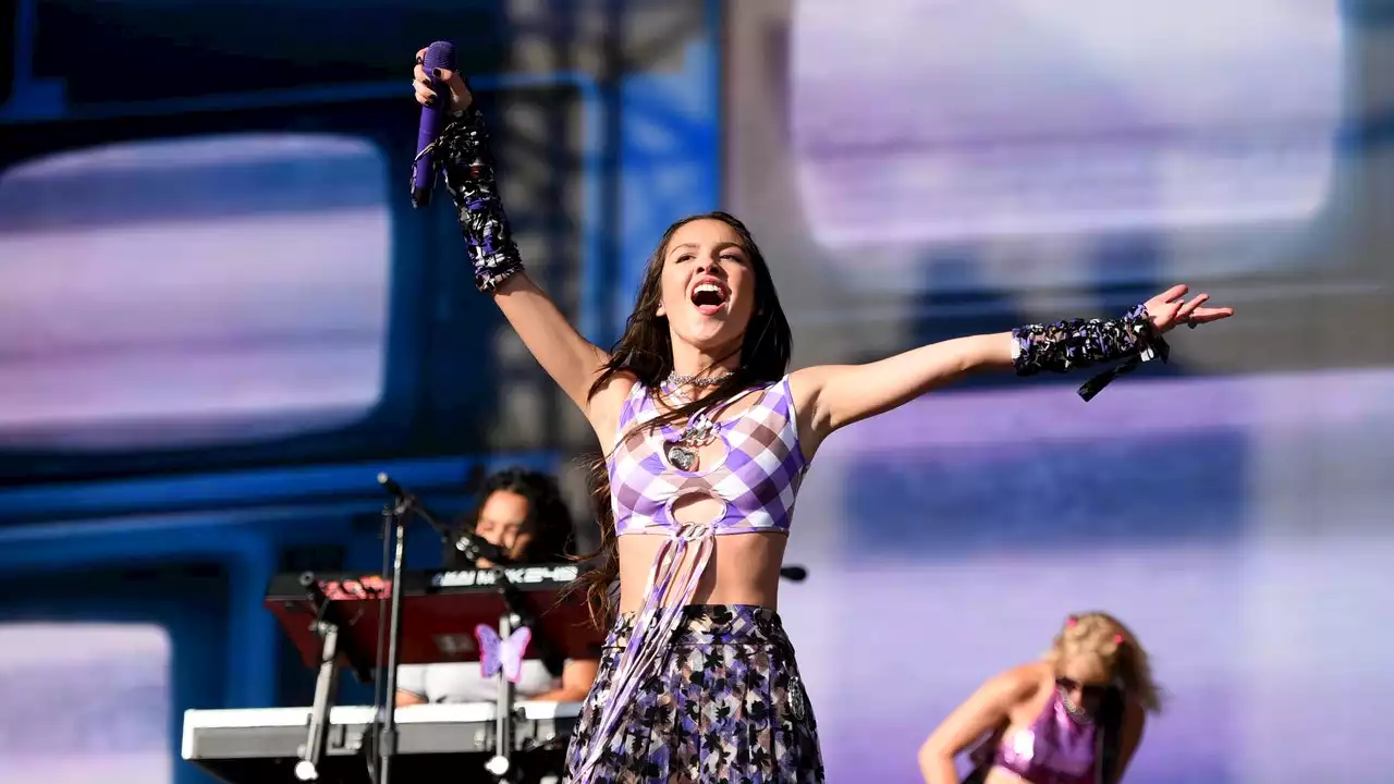 Olivia Rodrigo’s Glastonbury Set Came With A Powerful Roe V Wade Message