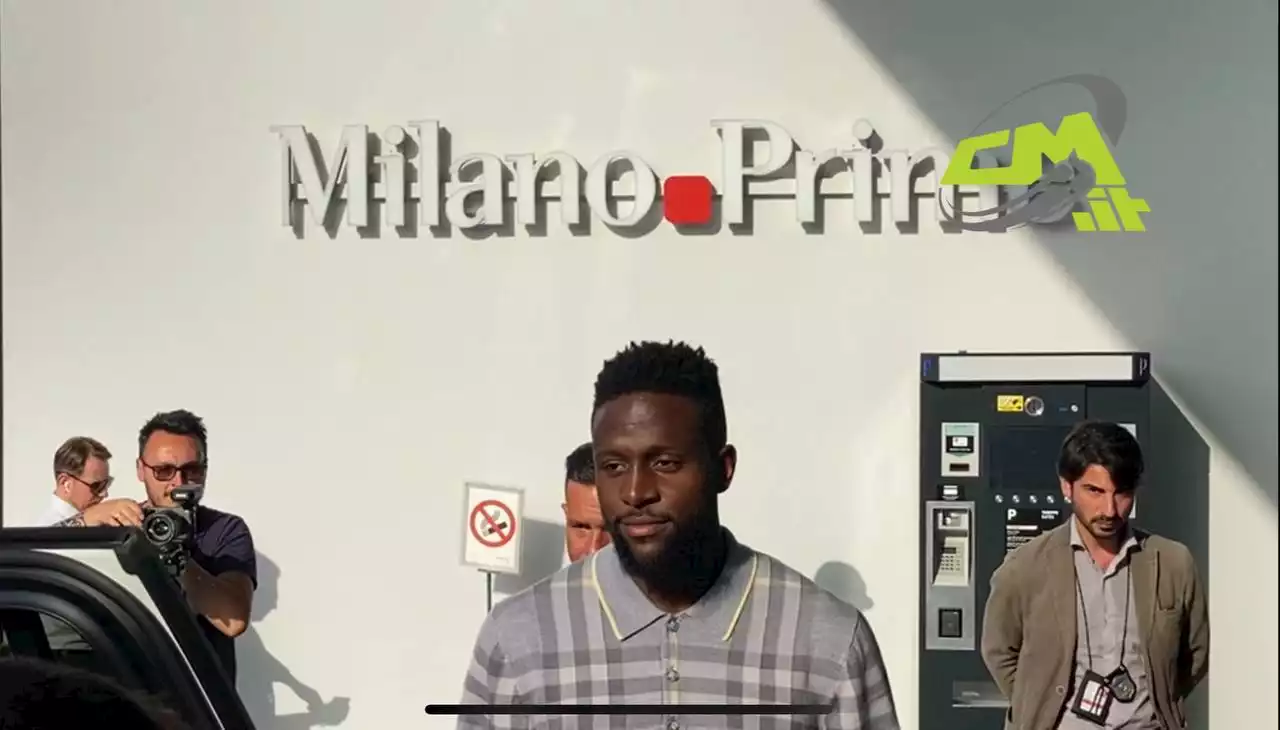 VIDEO CM.IT | Milan, finalmente Origi: è appena arrivato in città - Calciomercato