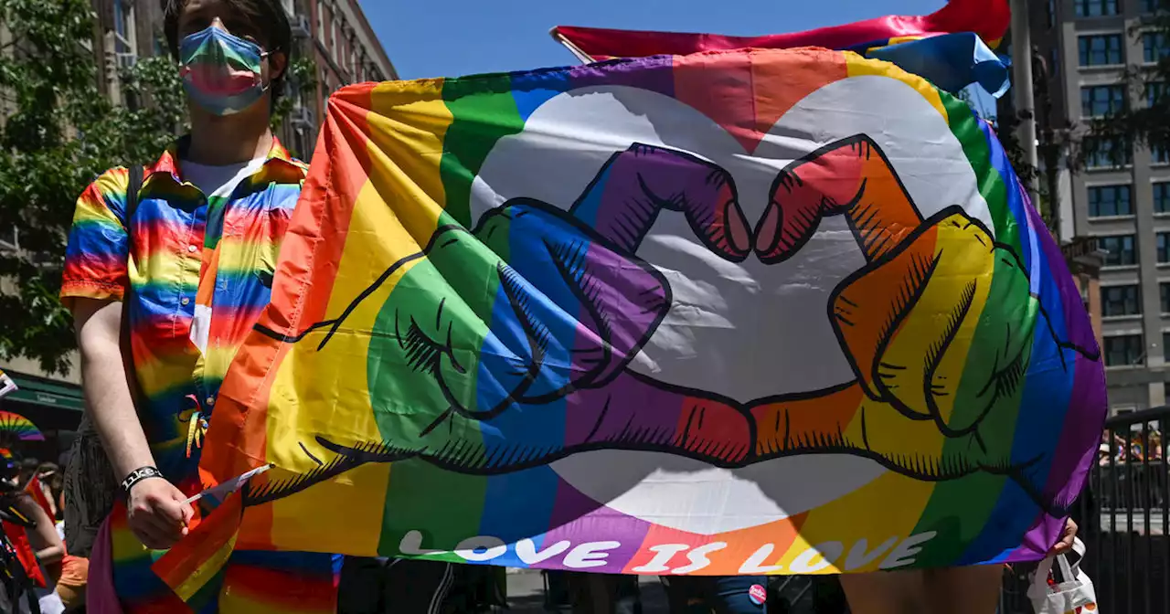 New York City Pride March draws crowd of thousands in Manhattan