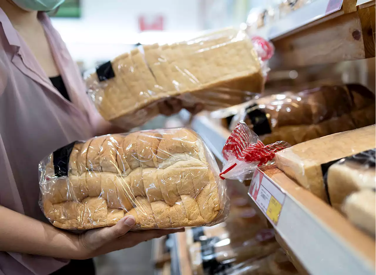 5 Breads Made From the Lowest Quality Ingredients, Say Dietitians — Eat This Not That