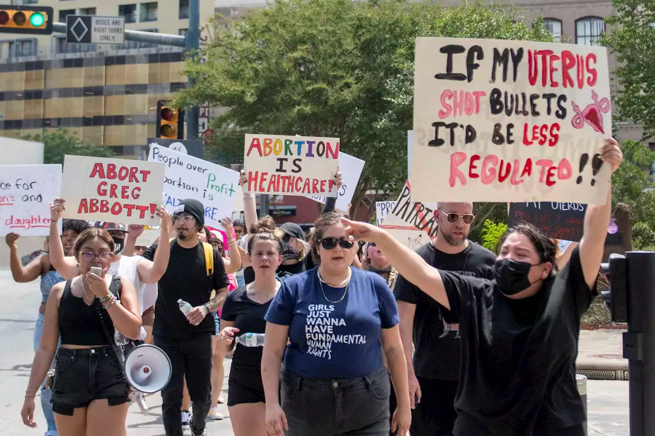 'I feel like I have no power': Protests over Roe v. Wade court decision continue in San Antonio