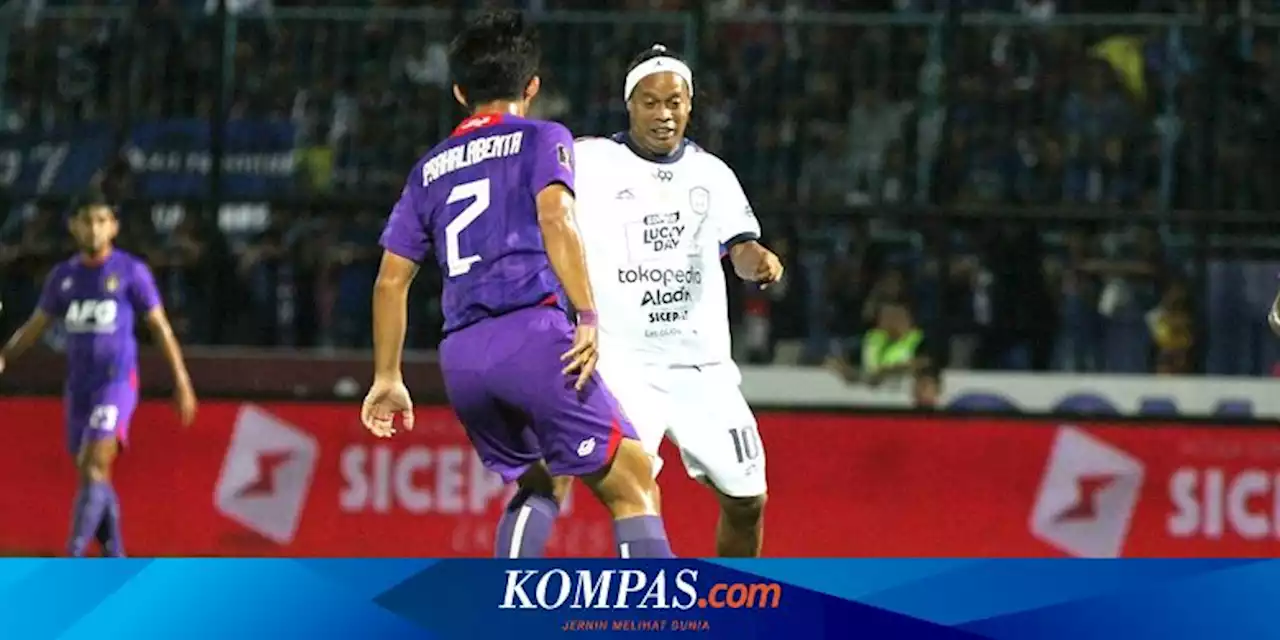 Ditanya Kemungkinan Melatih Timnas Indonesia, Ronaldinho Jawab Sambil Tertawa