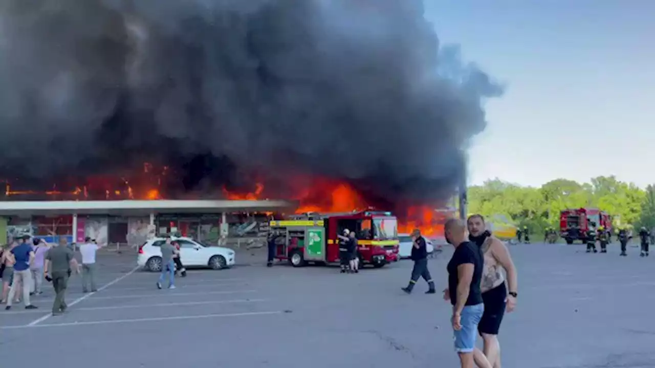 Video: misil impacta en concurrido centro comercial de Ucrania, y causa muertos y heridos | Mundo | La Voz del Interior