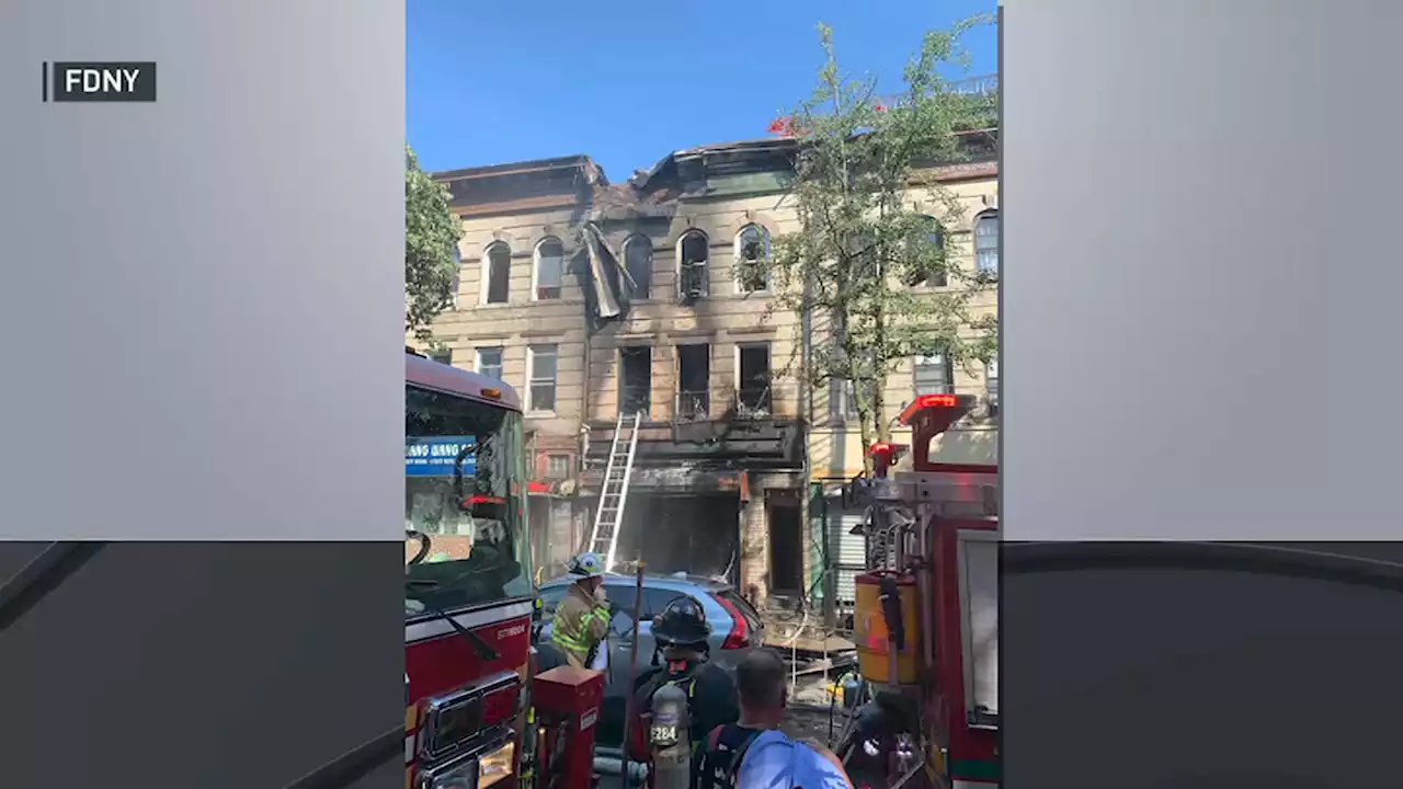 11 Hurt, Including 2 Firefighters, in Brooklyn Building Blaze