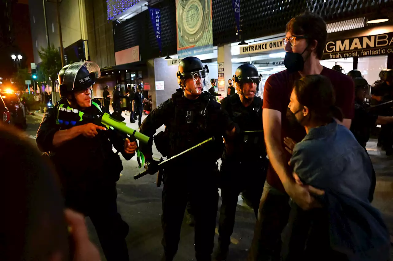 Man arrested for attempted murder of LAPD officers amid Roe v. Wade protests