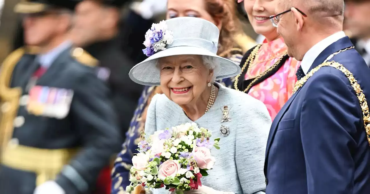 Queen leans on walking stick in first royal engagement after Jubilee