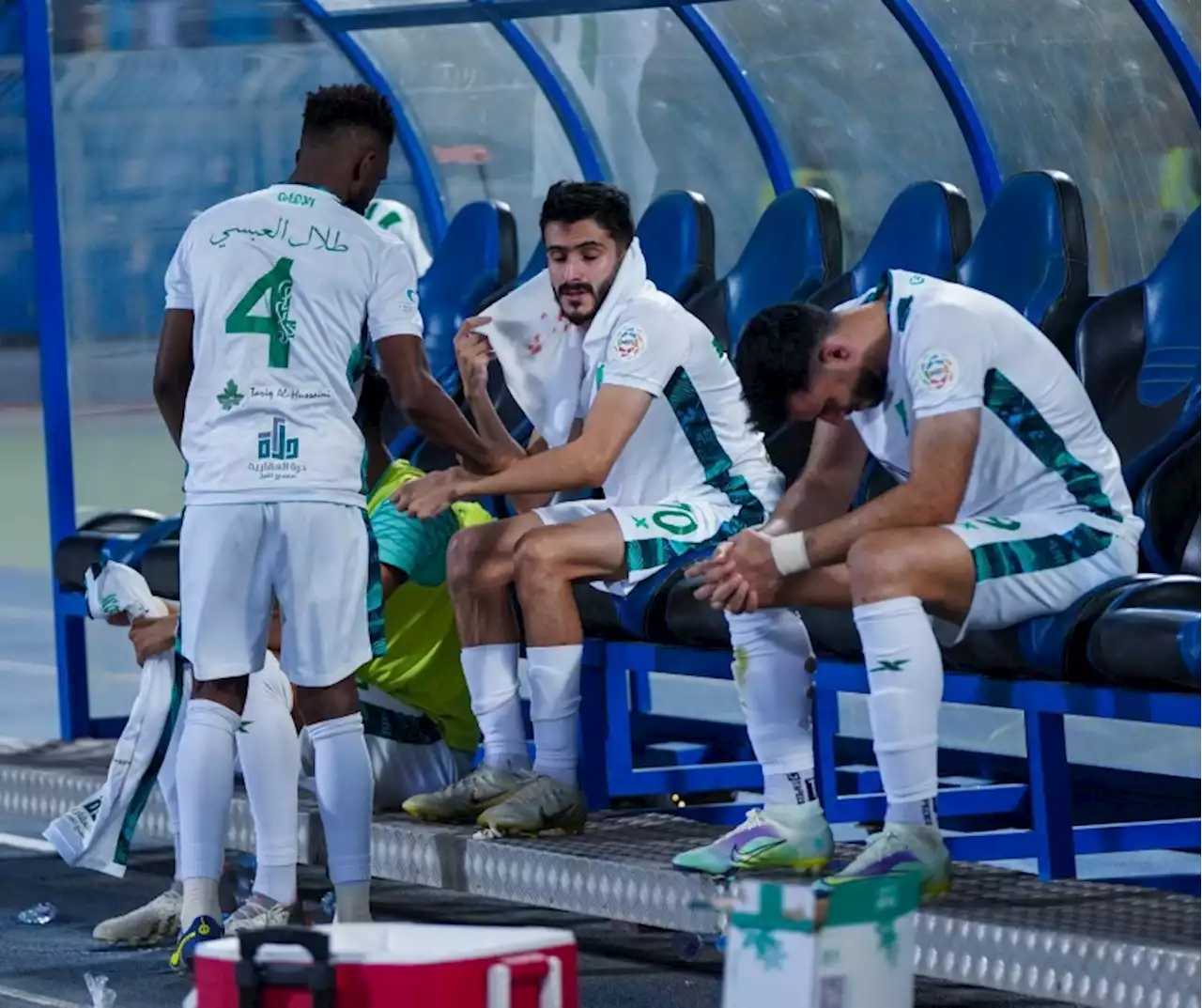 الهلال بطلا للدوري.. والأهلي يهبط إلى «يلو»