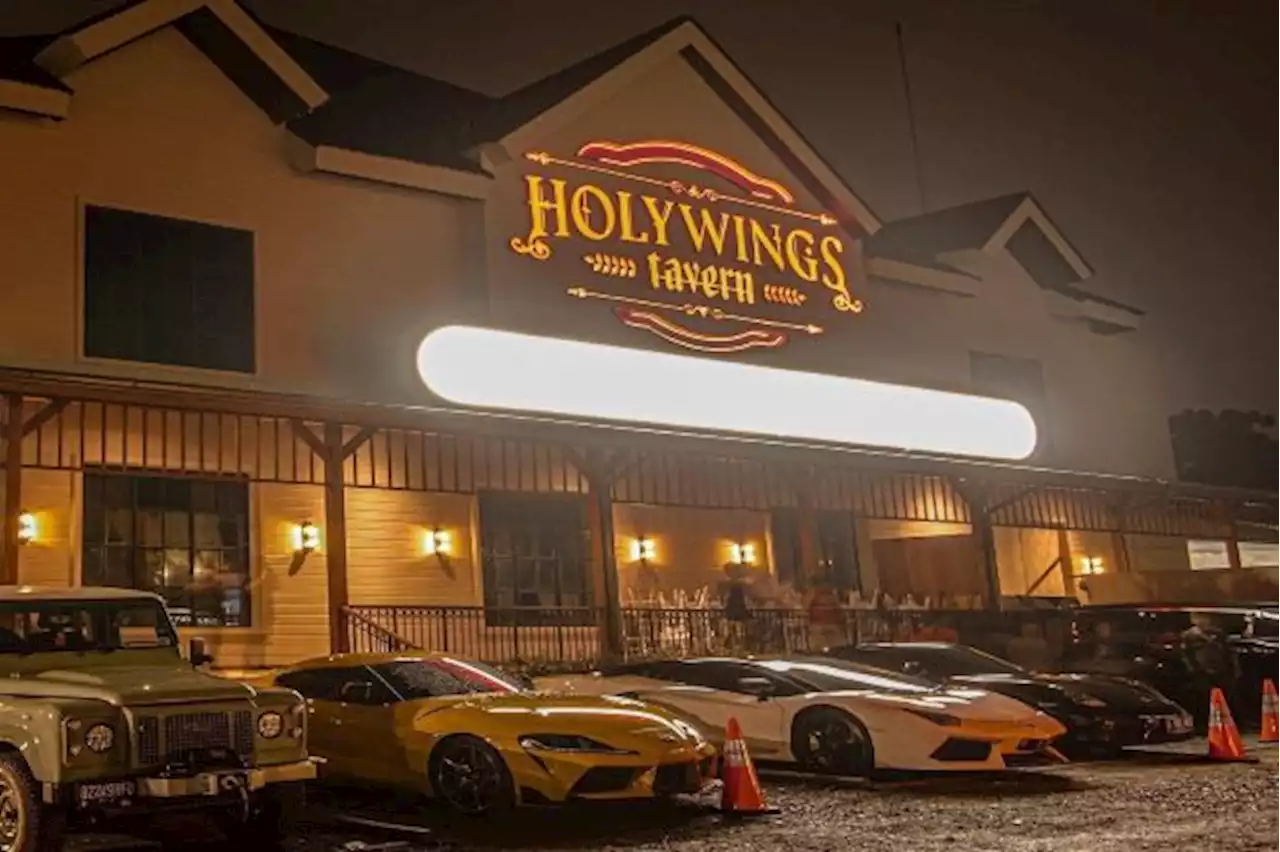 12 Gerai Holywings di Jakarta Dicabut Izin Usahanya