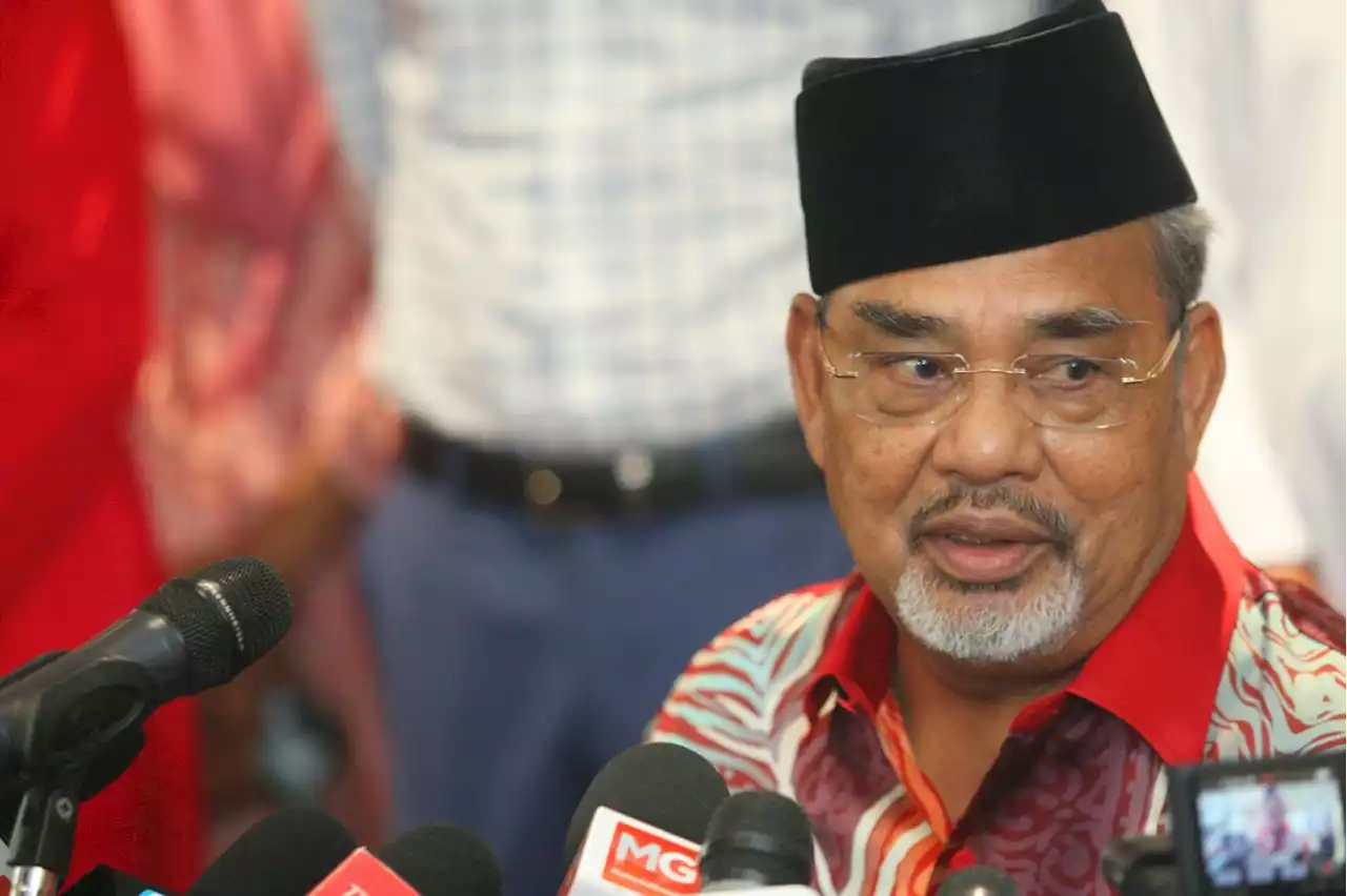 Ahmad Zahid wants to become PM, claims Tajuddin