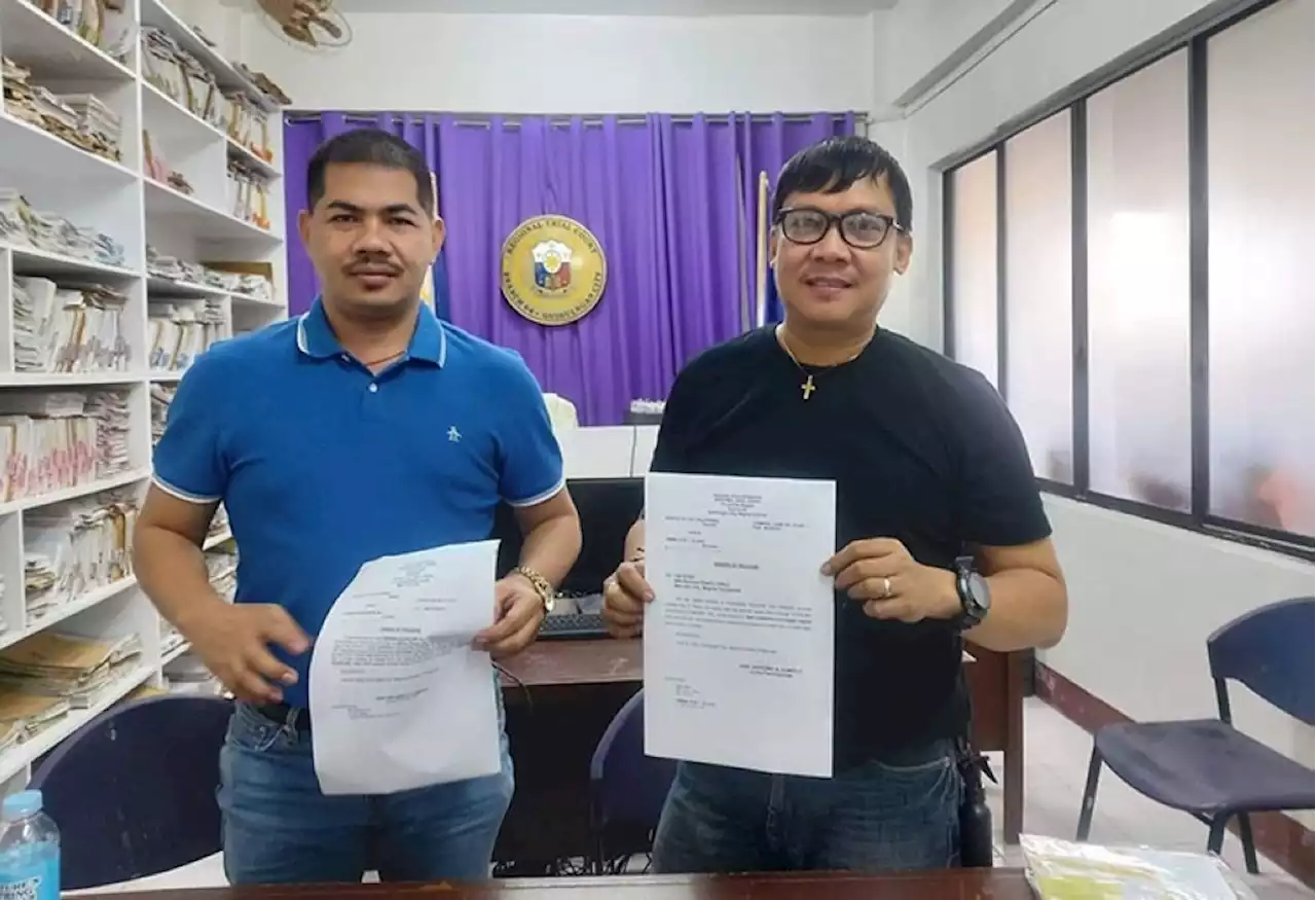 Detained Moises Padilla vice mayor, 3 councilors post bail