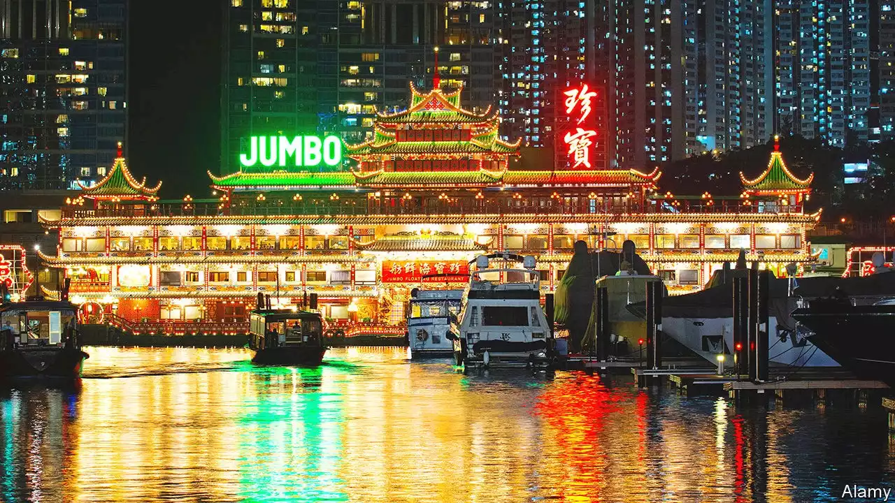 Hong Kong’s most famous floating restaurant sinks