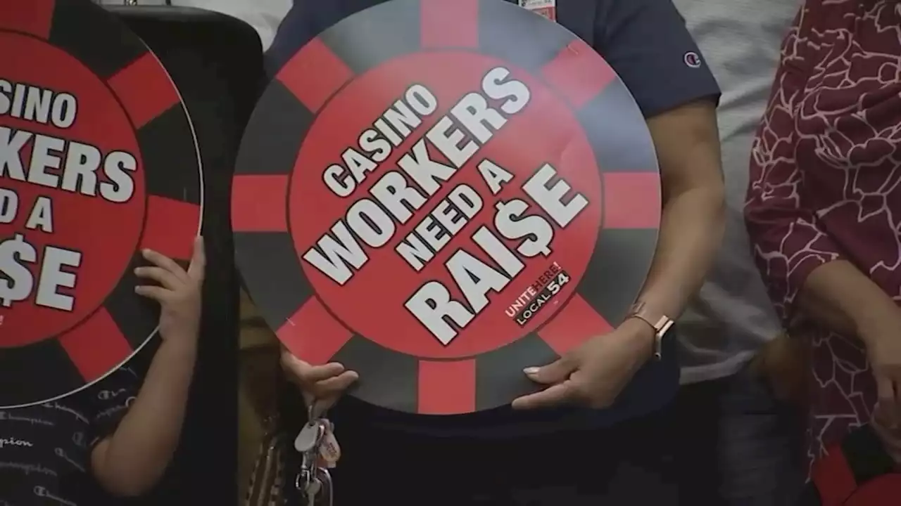 Hospitality workers at 5 Atlantic City casinos prepare to strike