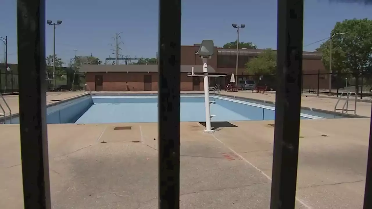 Chicago Park District to open 37 indoor, outdoor pools by July 5, limit access to some beaches