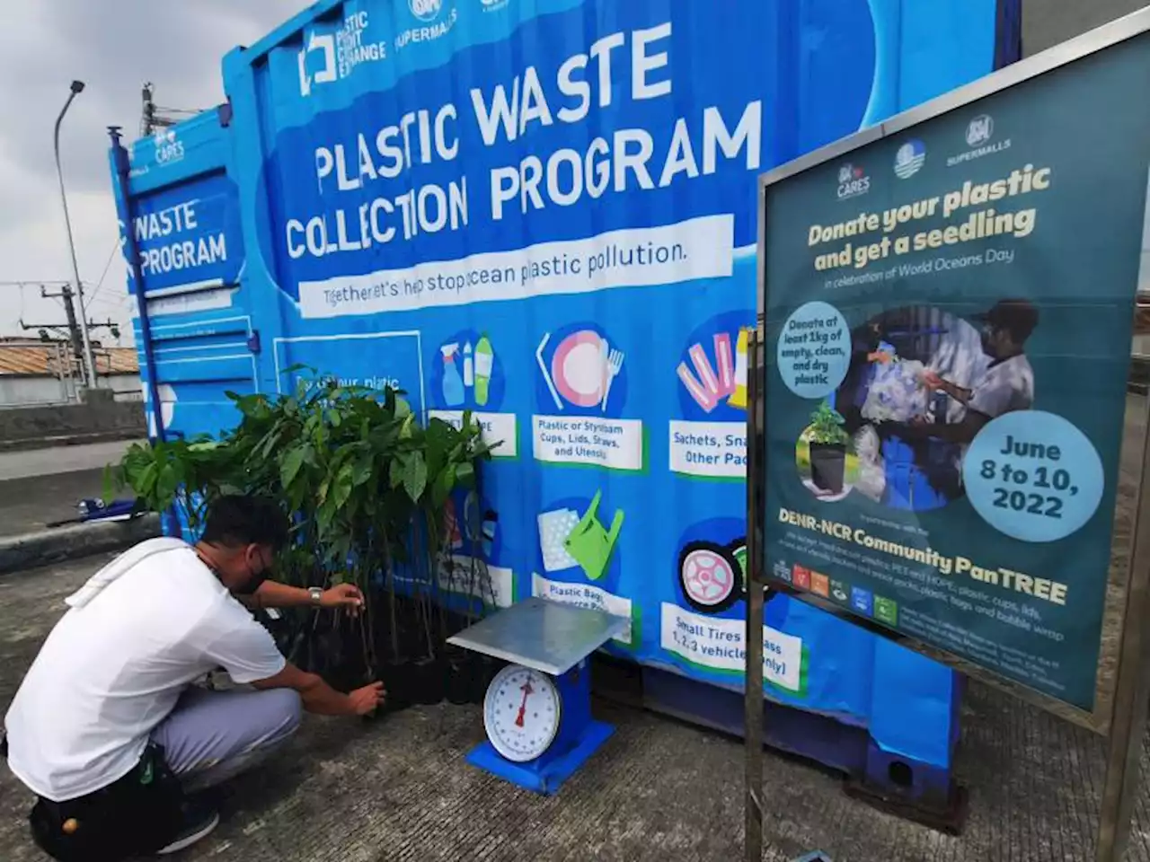 SM Cares and DENR-NCR celebrate World Oceans Day with special plastic waste collection program | BMPlus