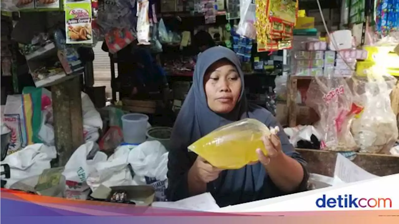 Cegah Pasokan Seret, Pemerintah Siapkan 300 Ribu Ton Minyak Goreng Curah