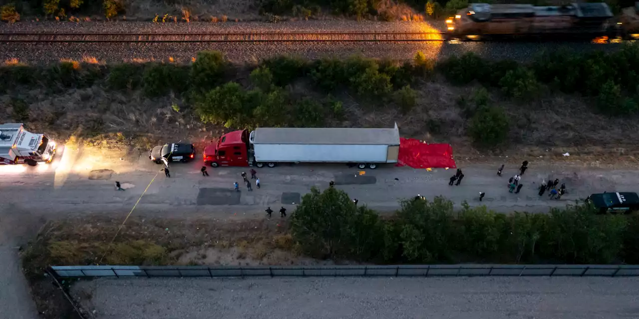 «Une horrible tragédie» : au Texas, 46 migrants retrouvés morts dans un camion