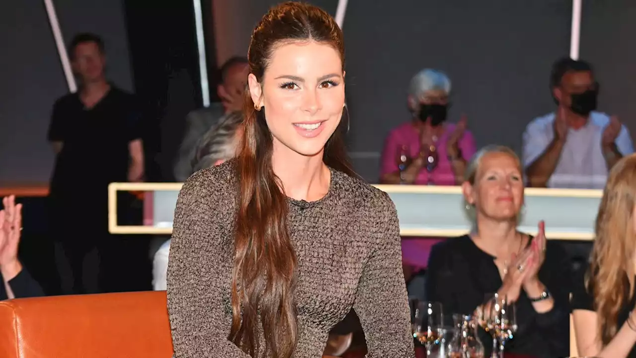 Lena Meyer-Landrut: 'Hauptsache, ich lerne mal was' - sie spricht über die Ängste ihrer Oma