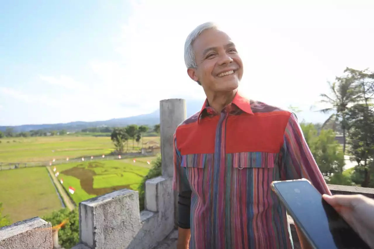 Cerita di Balik Gambar Soekarno di Sawah yang Bikin Ganjar Bangga