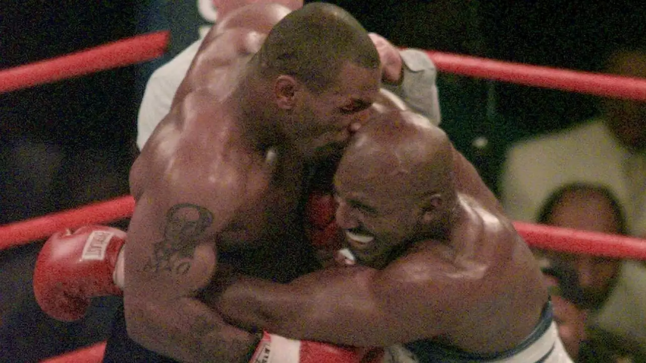 La mordida de Mike Tyson a Evander Holyfield cumple 25 años