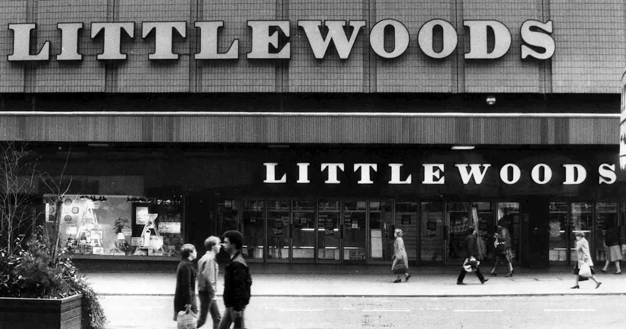 Doors to the past: Long lost pics of Manchester shops