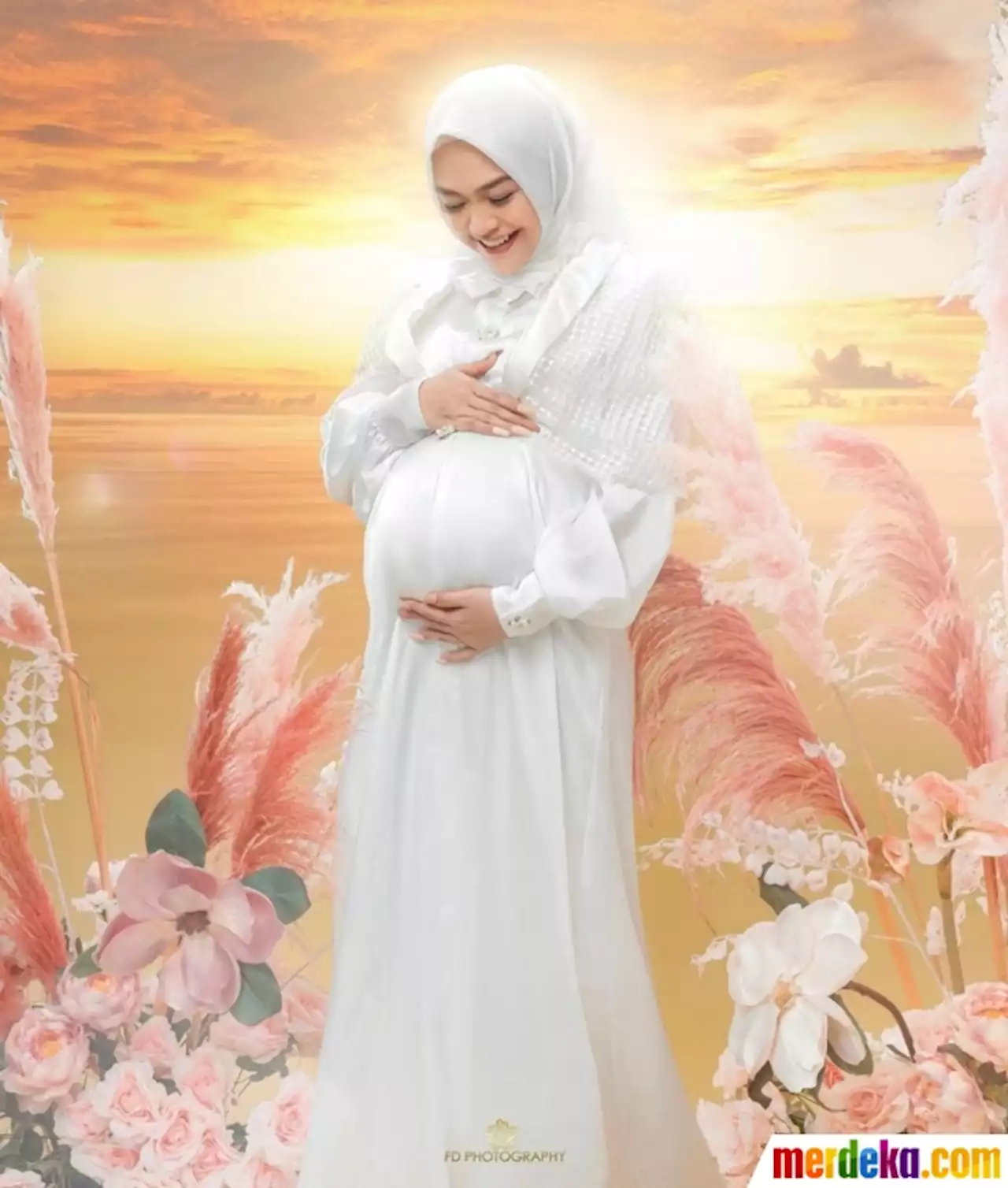 Foto : Usia Kehamilan Jelang 8 Bulan, Ini Potret Ria Ricis Dipuji Cantik Bak Bidadari | merdeka.com