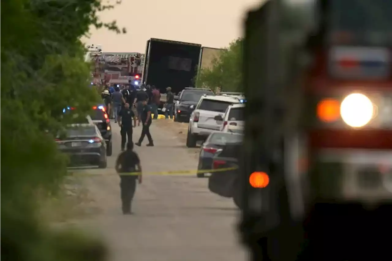 46 migrants are found dead in an abandoned tractor-trailer in San Antonio