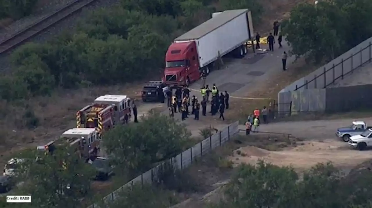 Confirman 22 mexicanos muertos en tráiler abandonado en Texas; decesos suben a 50