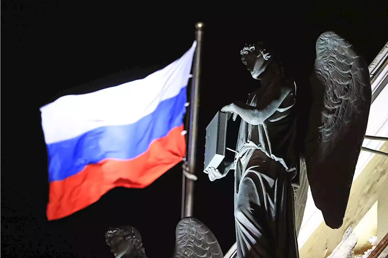 КС РФ подтвердил обязанность ИП платить налоги и сборы - Российская газета